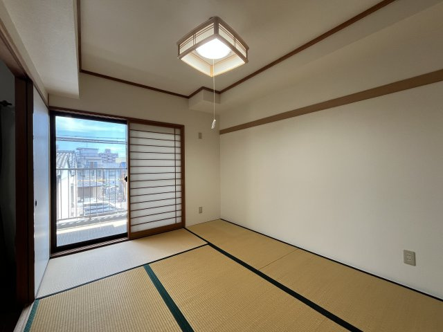 ダイアパレス岐阜早田【3階】　の和室