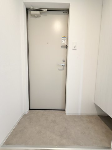 ジーメゾン立花ルーチェの玄関