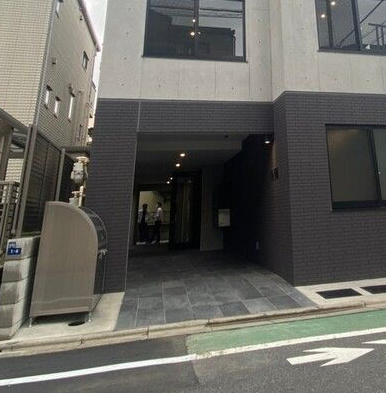 WINDS蒲田のエントランス