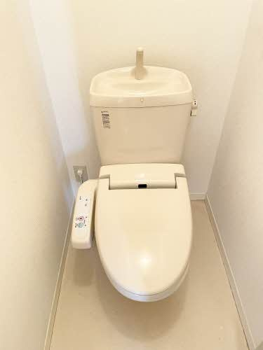 アットホーム原Ⅱ　A棟のトイレ