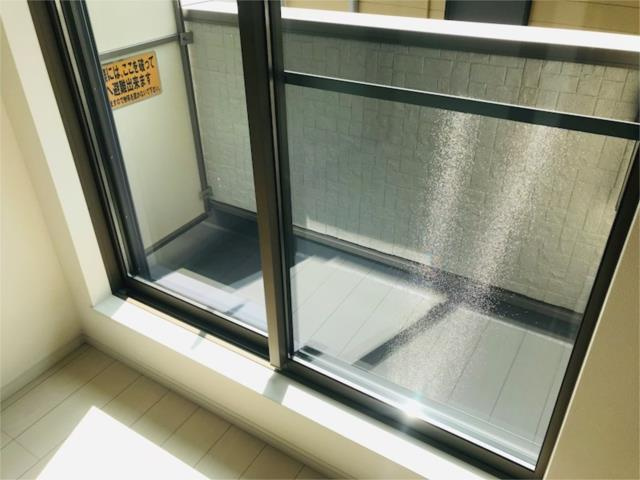 川崎市多摩区生田７丁目のアパートのバルコニー|別部屋参考写真
