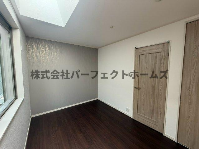 太秦緑ヶ丘戸建　賃貸の洋室|スタンダードな洋室です