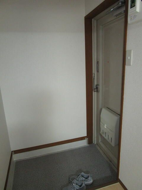 シティハイツの玄関