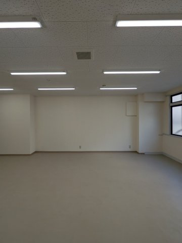 ニュー上六ビルの内装