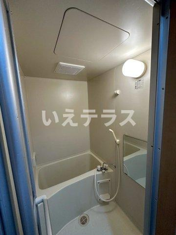 オーシャンビュー湊町の浴室