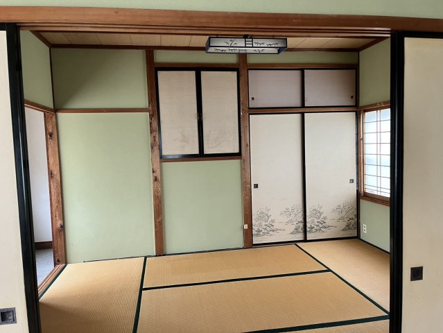 大山町西坪貸家の和室