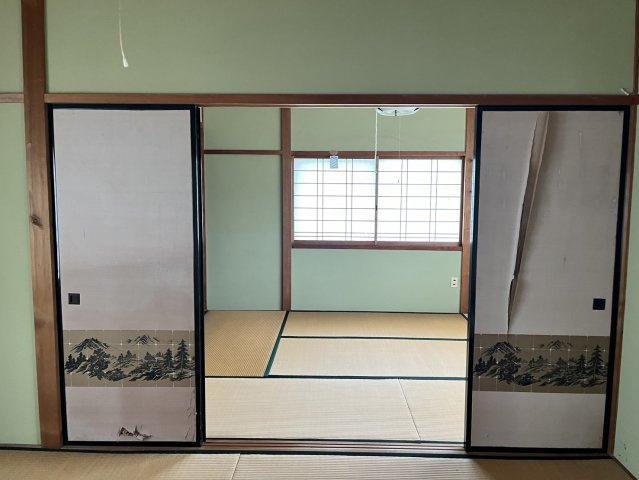 大山町西坪貸家の和室