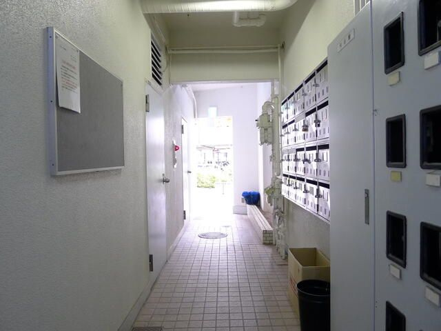 いつみハイツのエントランス