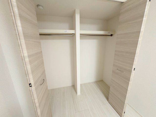 NIGAWA RESIDENCE Ⅱの収納|便利な収納スペースです