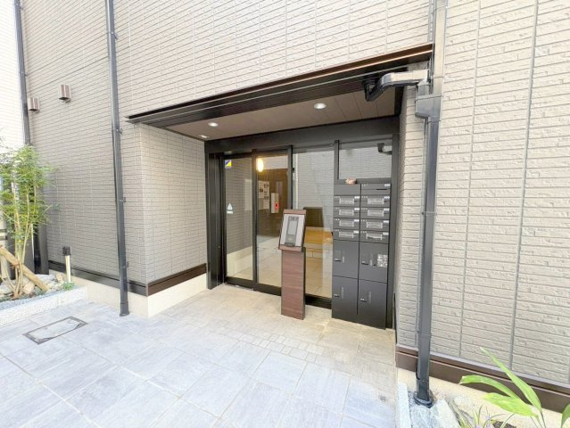 NIGAWA RESIDENCE Ⅱのエントランス|落ち着いたエントランスです