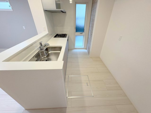 NIGAWA RESIDENCE Ⅱのキッチン|お料理しやすいキッチンです