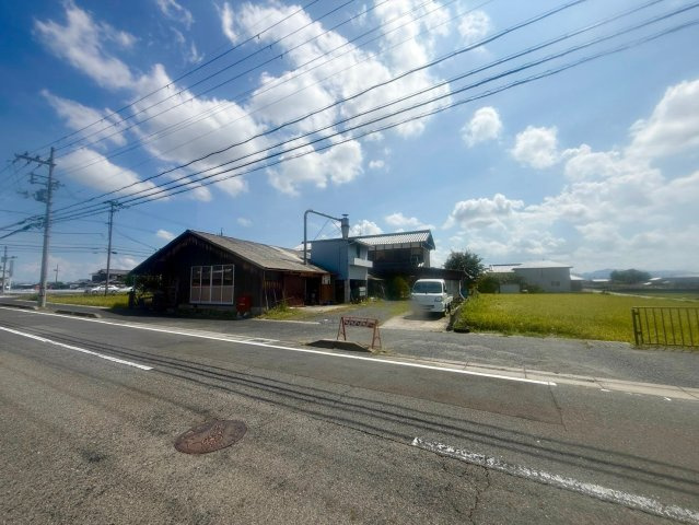 守山市三宅町　建築条件無し売土地の外観