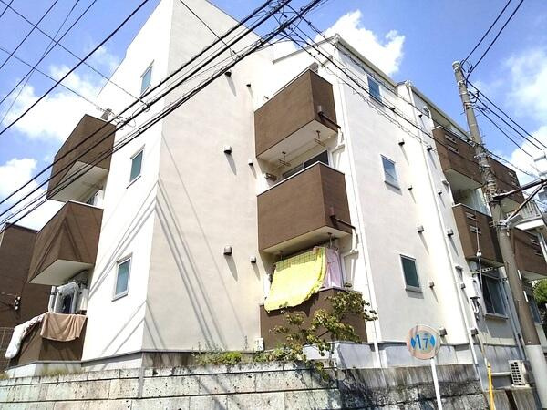 リバティ津田山の外観