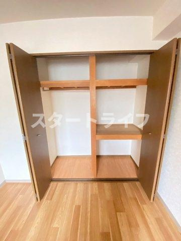 大阪市東淀川区淡路２丁目の賃貸マンションの収納