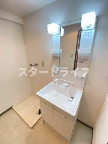 大阪市東淀川区淡路２丁目の賃貸マンションの洗面所