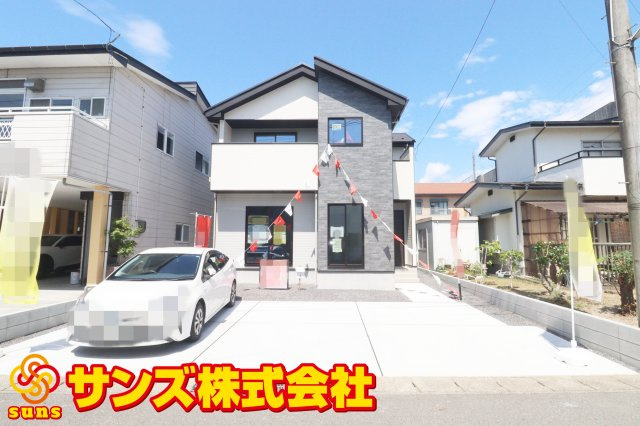 郡山市富久山町福原字一斗蒔田　　　  １号棟　　　行健小学校、行健中学区　の外観|南側から見た駐車場を含む外観♪