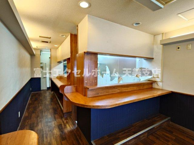 針中野2丁目店舗の内装