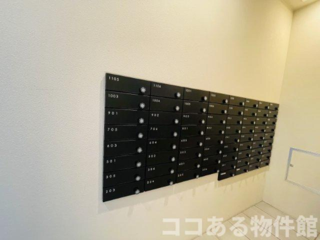 セレニテ神戸ミラクシュッドのその他共用部分|ポスト