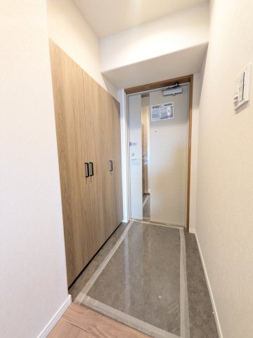 サーパス諏訪野第2の玄関
