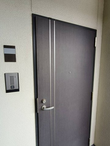 ドゥーエ西船橋の玄関