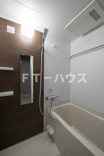 ドゥーエ西船橋の浴室