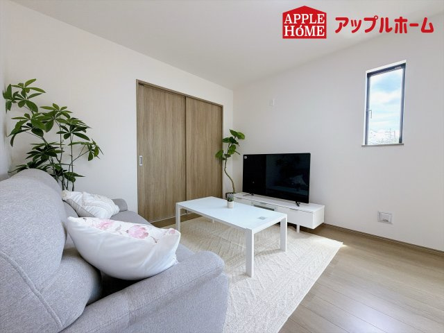 ハートフルタウン さいたま市北区奈良町42番の居間・リビング|１日の長い時間を過ごす大切なリビングだから、広さ日当たりとことんこだわりましょう♪ぜひこの空間を実際にご体感ください！