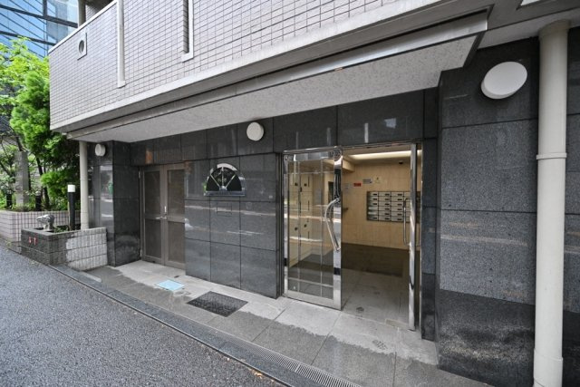 パークウェル市ヶ谷のエントランス|エントランスです