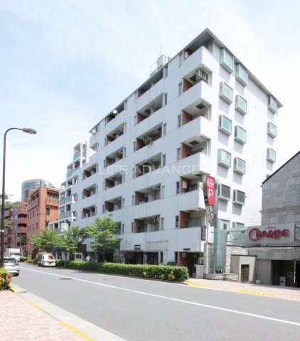 目黒三田フラワーマンションの外観|外観は落ち着いています