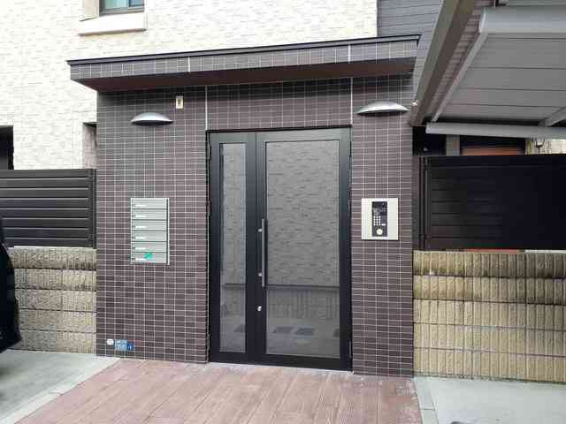 アクティークＨ．Ｋのエントランス