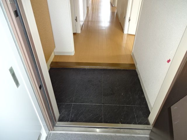 菊川パーク・ホームズの玄関