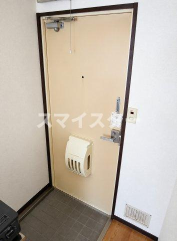 江戸川区篠崎町６丁目のアパートの玄関