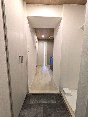 レジディア島津山の玄関