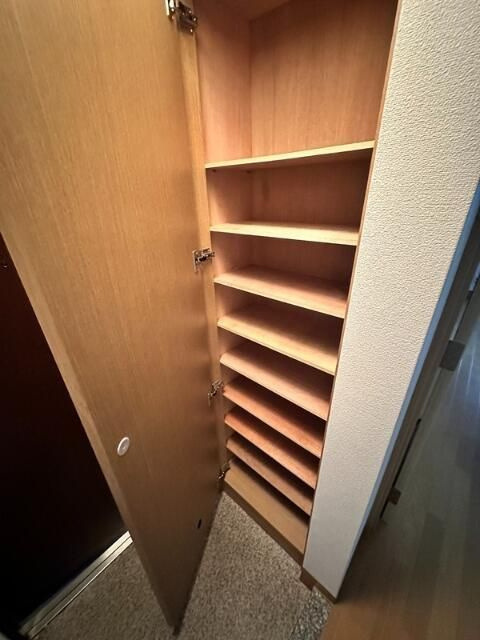 パークヒルズの玄関