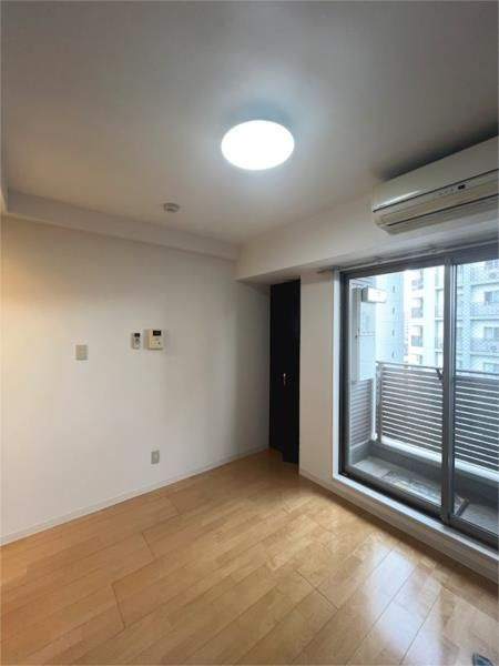 VILLA.1 の居間・リビング