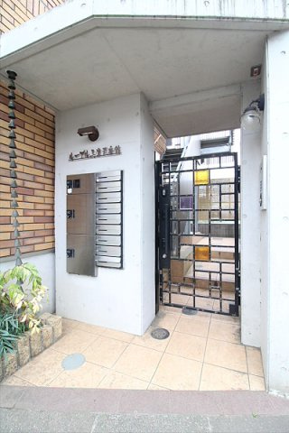 【エントランス】