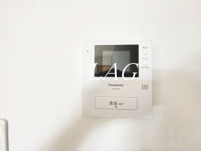 【セキュリティ】 | クレフラスト緑ヶ丘 | モニター付きインターホンです。