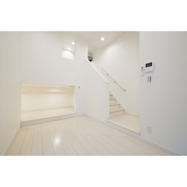 FONTANA　TAKABATA(フォンターナ　名古屋市賃貸　仲介手数料無料の居間・リビング