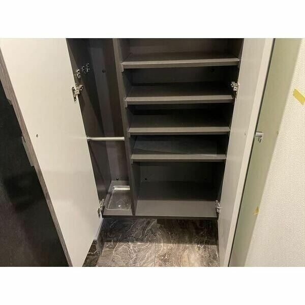 LEXE八広の玄関