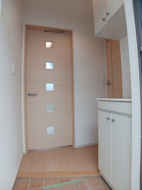 ハイツハルキチ　弐番館の玄関