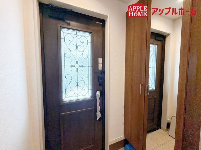 さいたま市北区日進2丁目の玄関|ぜひ現地にて、実際の建物・街並み・日当たり等ご確認下さい♪お問い合わせはお気軽に☆　TEL「0120-466263」