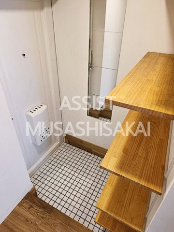 日生住宅小金井マンションの玄関