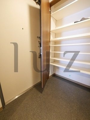 ドムス常盤の玄関