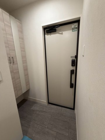 GRAND D-ROOM平芝の玄関