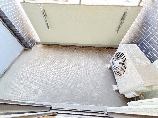 淀川ウエストタワーのバルコニー