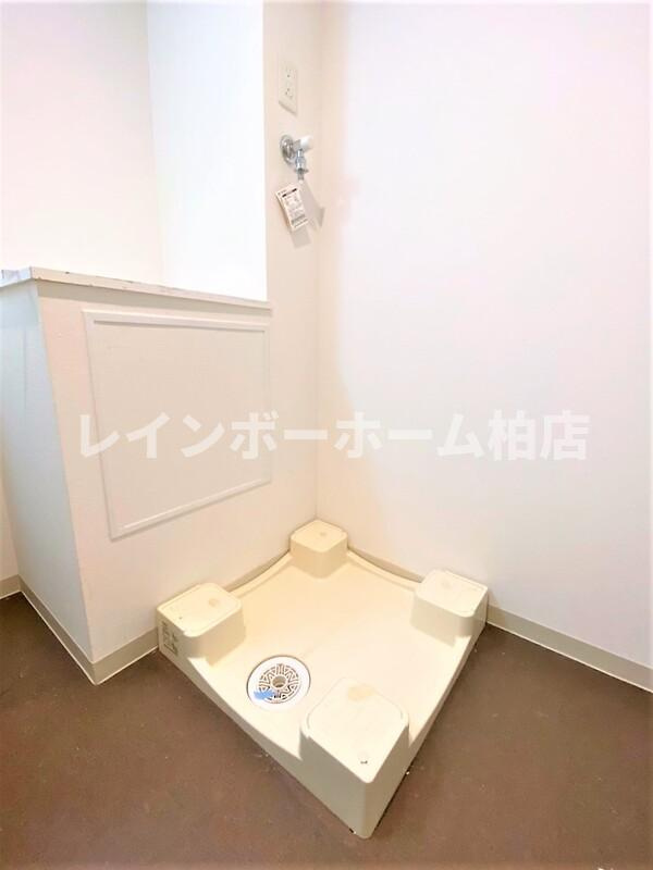 特典：仲介手数料が50％OFFです‼の設備|室内洗濯機置き場です