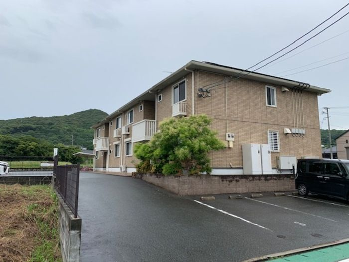 ピエスの駐車場