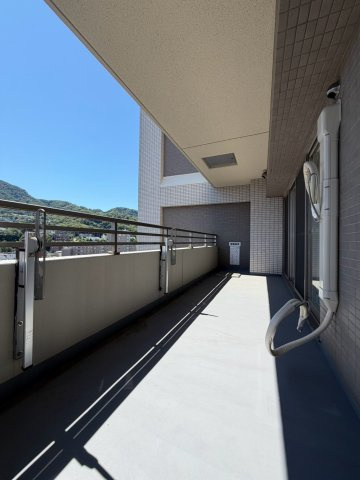 クレアホームズ旭ヶ丘ハイライズのバルコニー