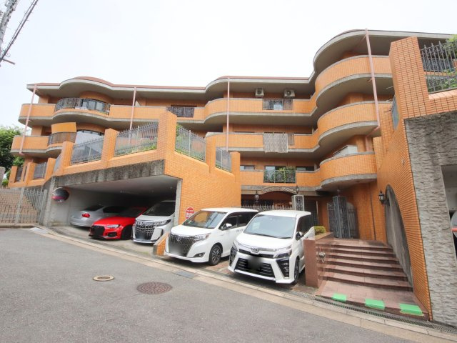 生駒市俵口町の賃貸マンションの外観