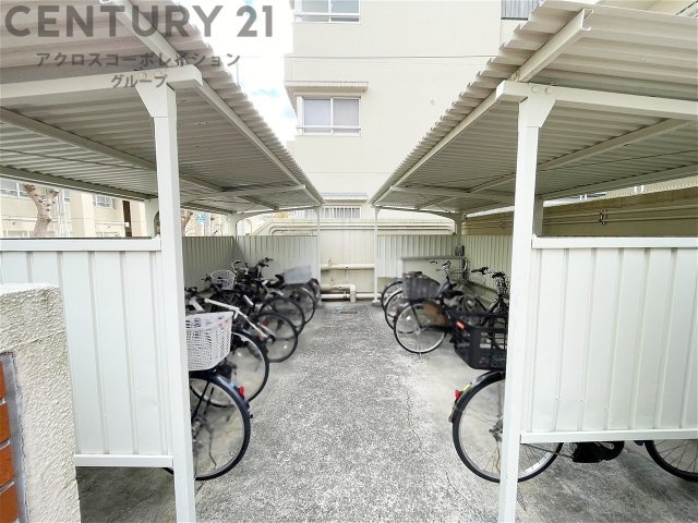 屋根付き駐輪場