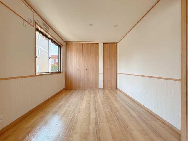 カーサ・デルソーレKHK　B棟の洋室|※別部屋参照